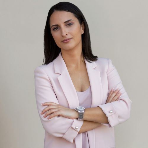 Dr. Anna Bakker